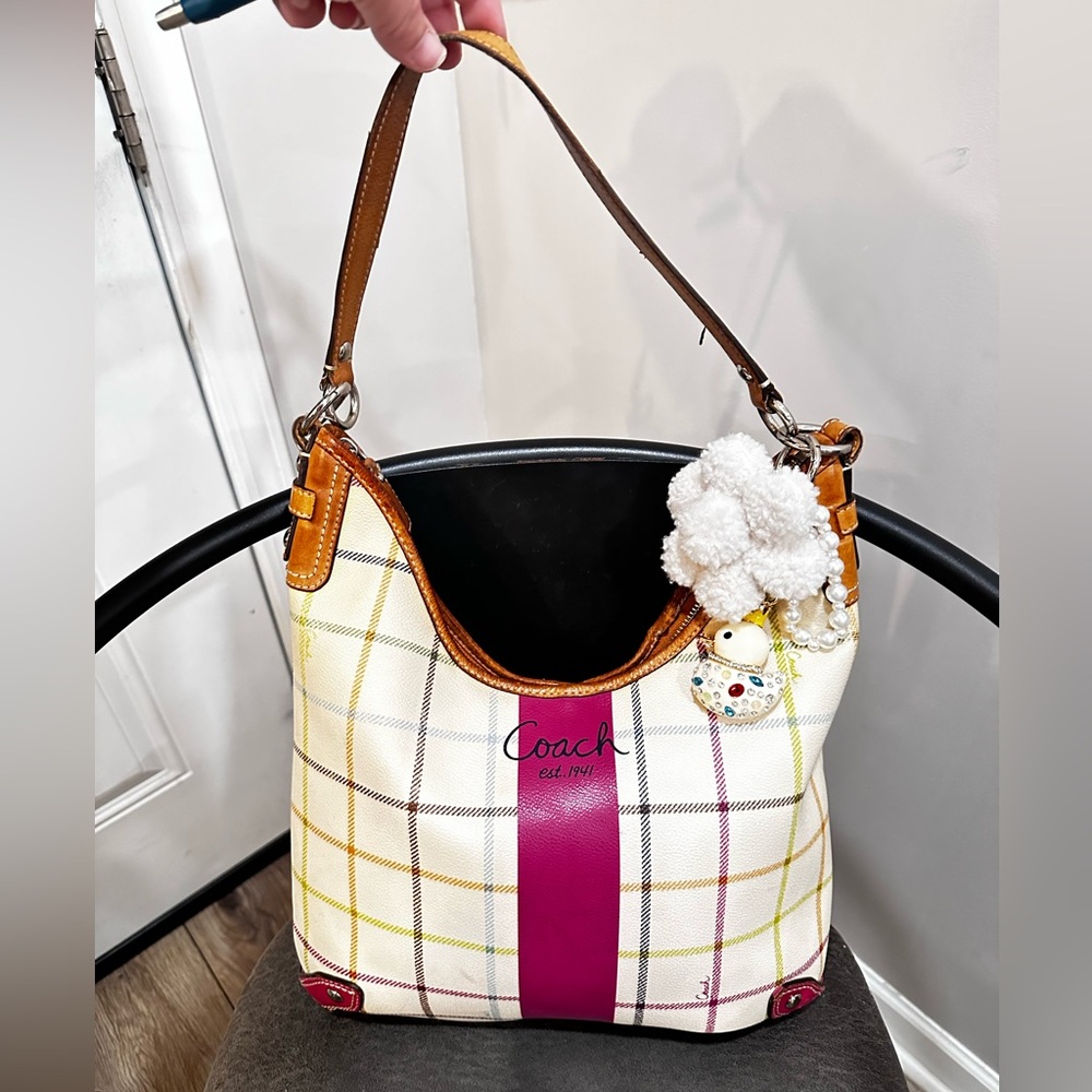 . 👜 Coach Tattersall Convertible Hobo